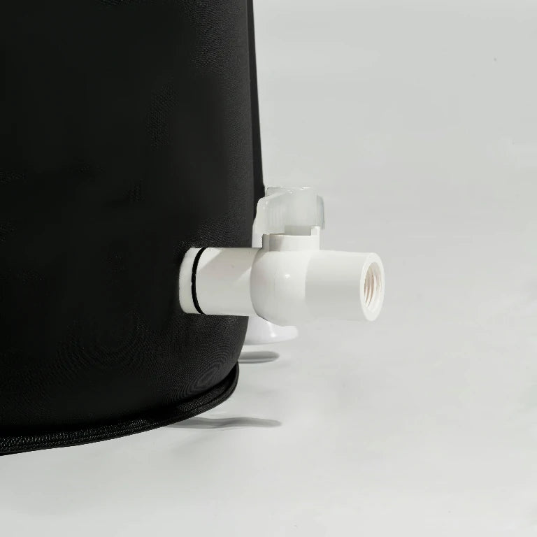 Lightweight Halrove blow up bathtub for adults, ideal for garden and home use.