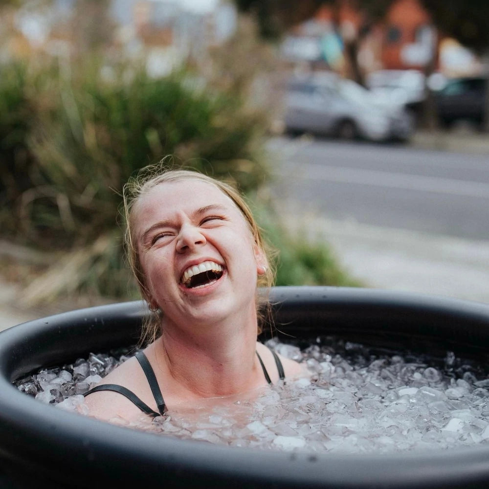 Convenient Halrove adult foldable bath tub, perfect for gym recovery sessions.