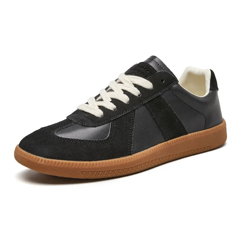 Men's Low-Top Sneakers with Lace-Up Closure and Panel Construction