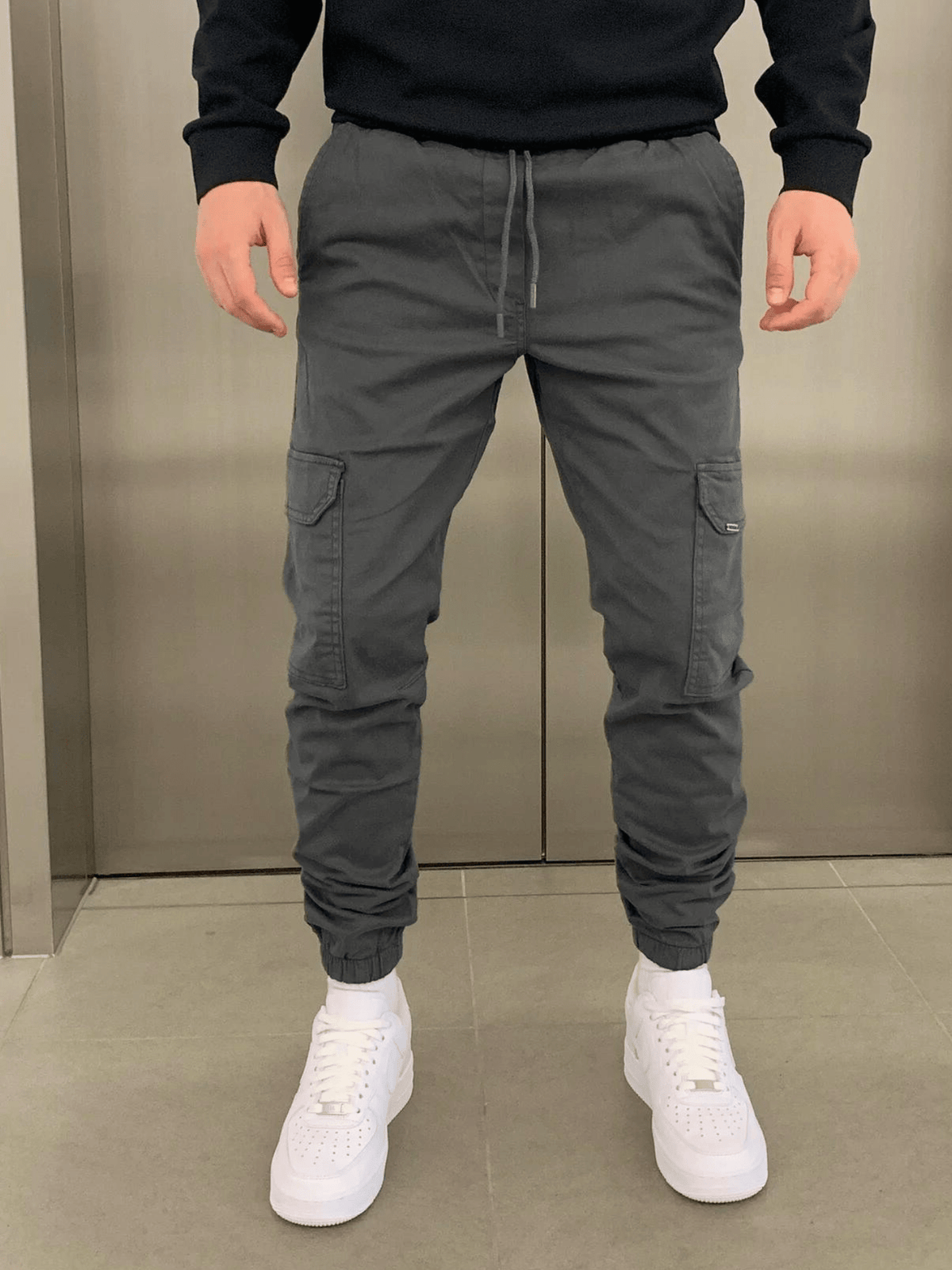 Men's Cargo Jogger Pants with Drawstring Waist and Tapered Leg