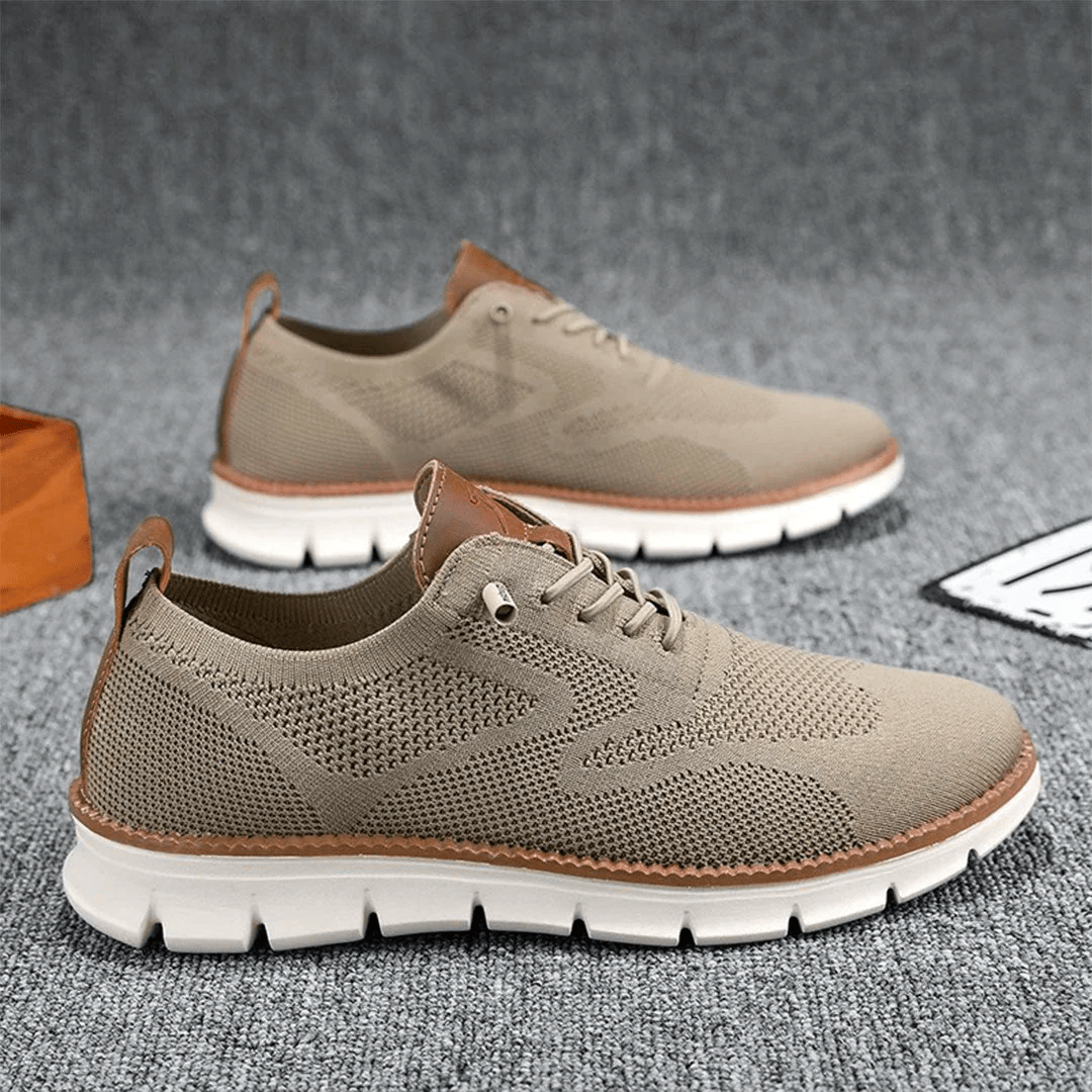 Men's Casual Sneakers with Lace-Up Closure and Chunky Sole
