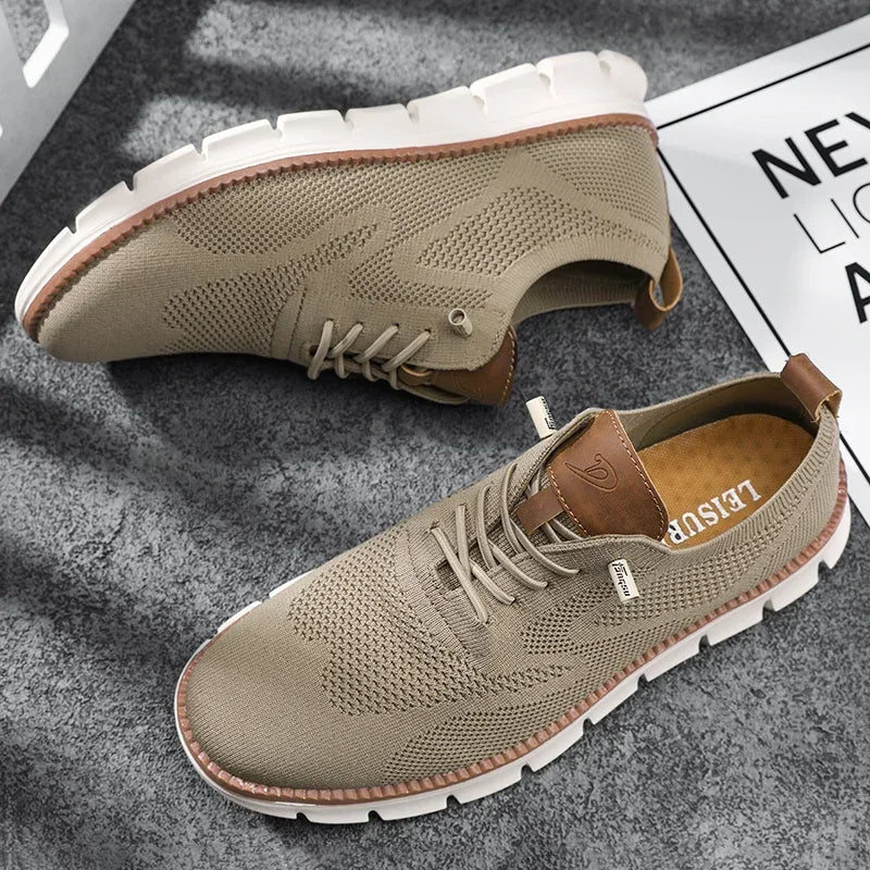 Men's Casual Sneakers with Lace-Up Closure and Contrast Sole