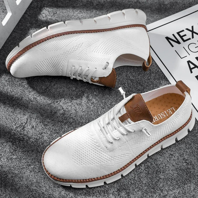 Men's Casual Sneakers with Lace-Up Closure and Contrast Sole