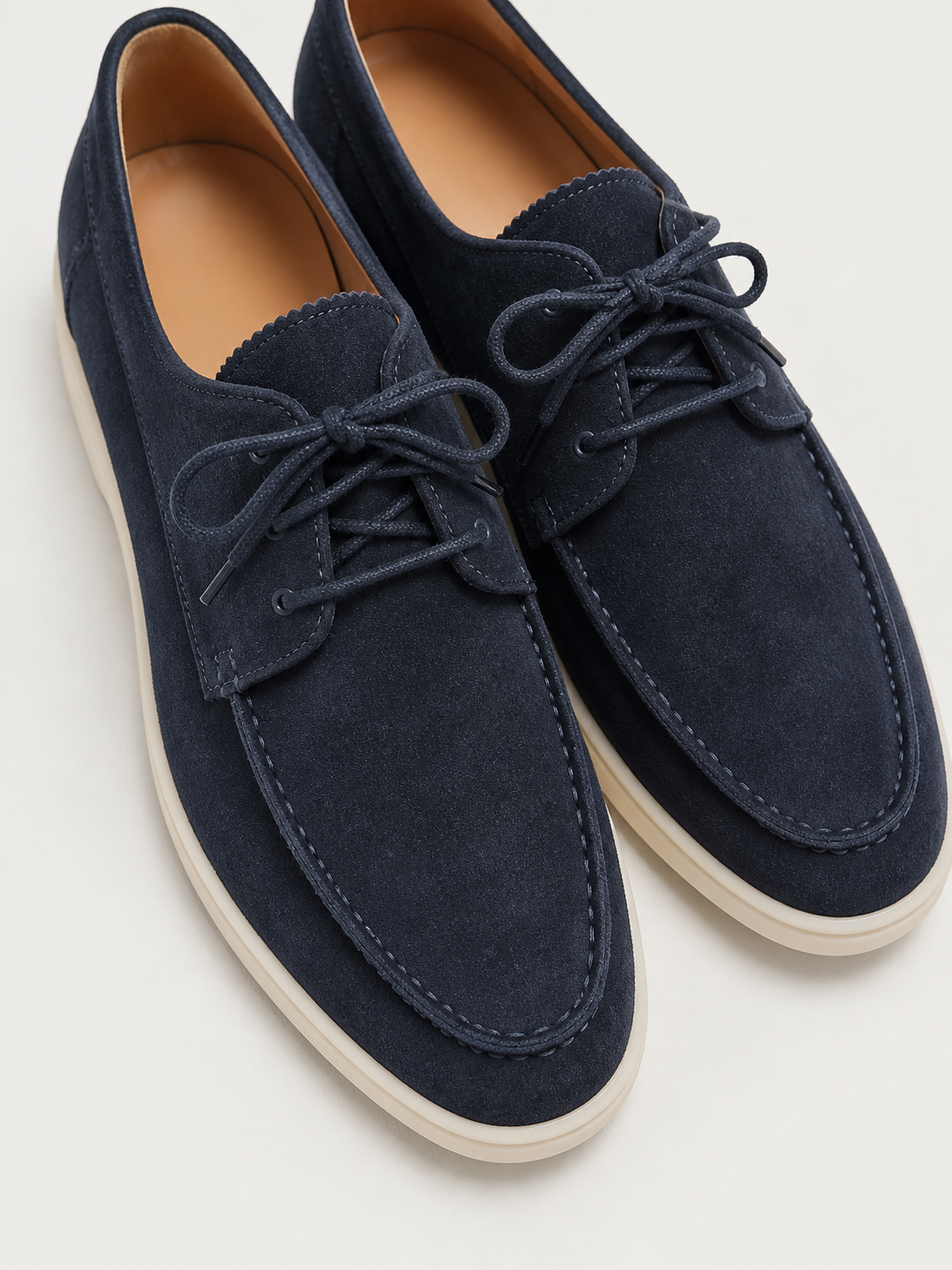Men's Lace-Up Boat Shoes with Moc Toe and White Sole