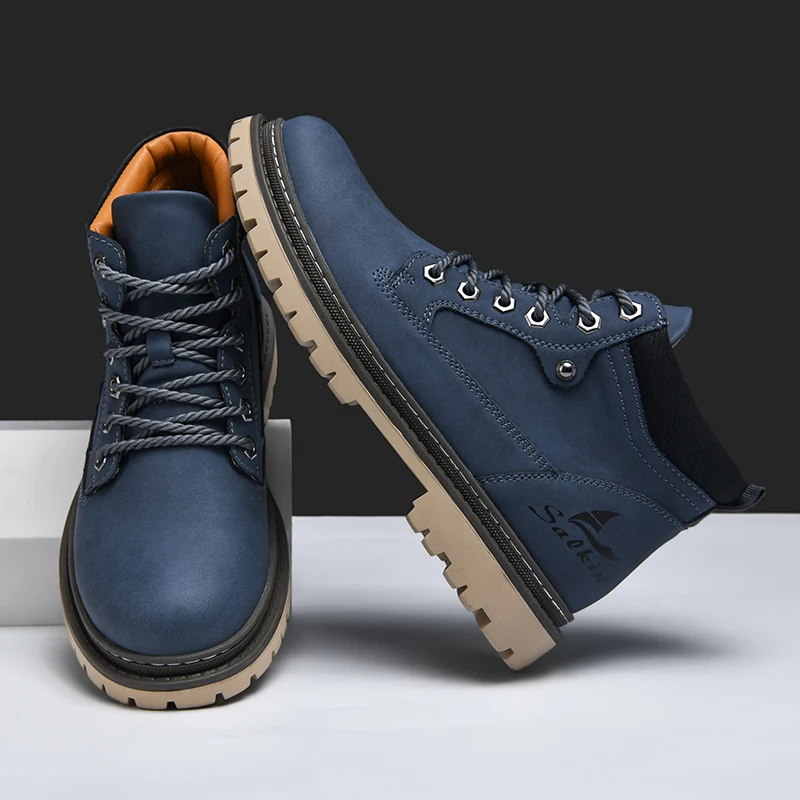 Men's Lace-Up Hiking Boots with Padded Collar and Reinforced Heel
