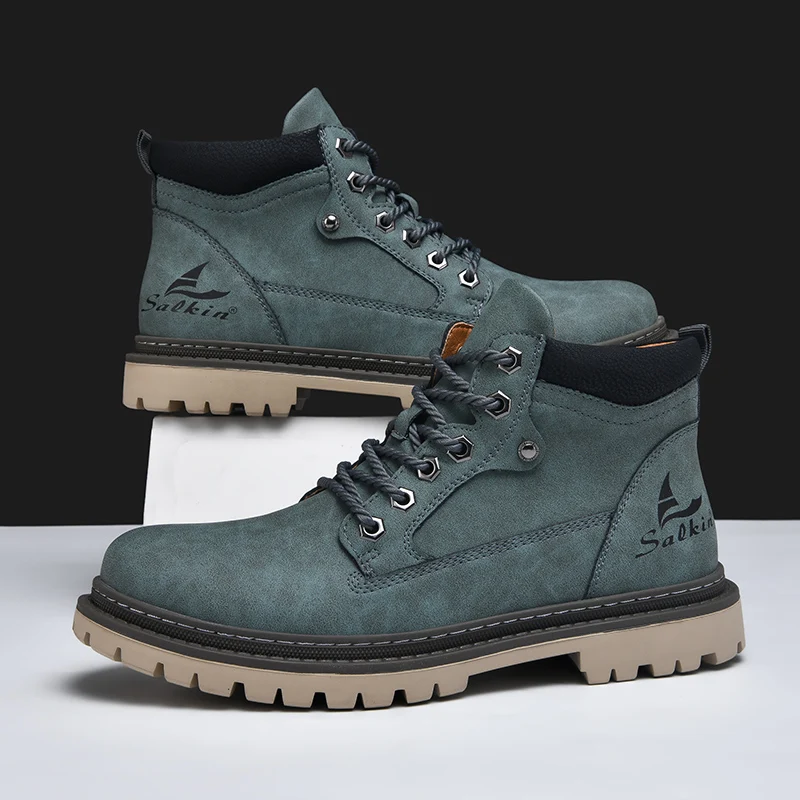 Men's Lace-Up Hiking Boots with Padded Collar and Reinforced Heel