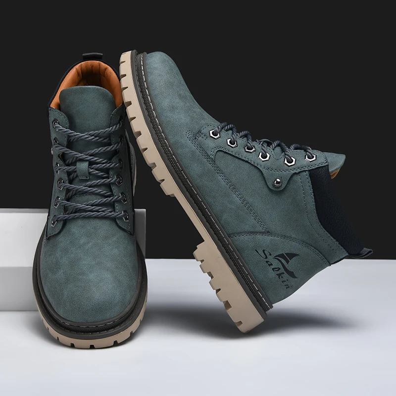 Men's Lace-Up Hiking Boots with Padded Collar and Reinforced Heel
