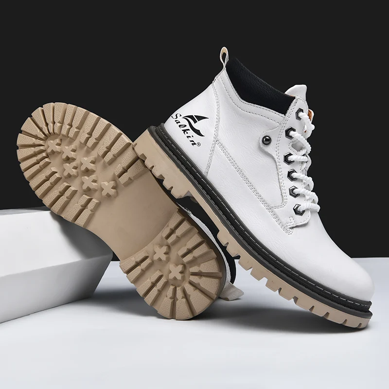 Men's Lace-Up Hiking Boots with Padded Collar and Reinforced Heel