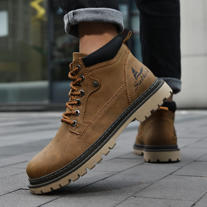 Men's Lace-Up Hiking Boots with Padded Collar and Reinforced Heel