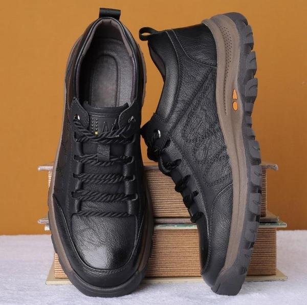Men's Lace-Up Shoes with Rugged Sole