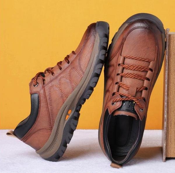Men's Lace-Up Shoes with Rugged Sole