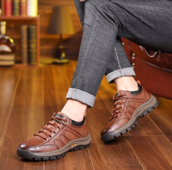 Men's Lace-Up Shoes with Rugged Sole