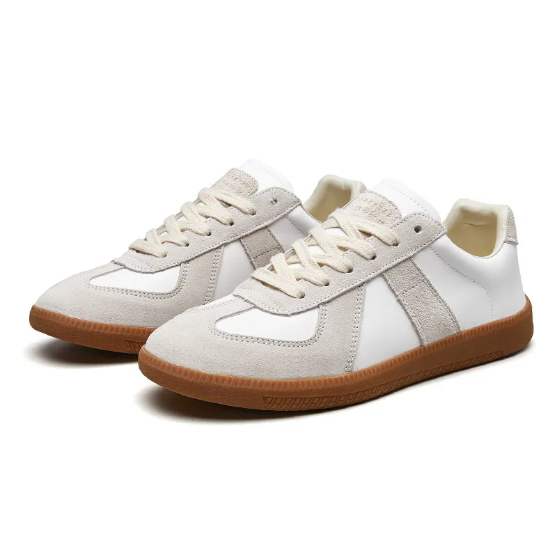 Men's Low-Top Sneakers with Lace-Up Closure and Panel Construction