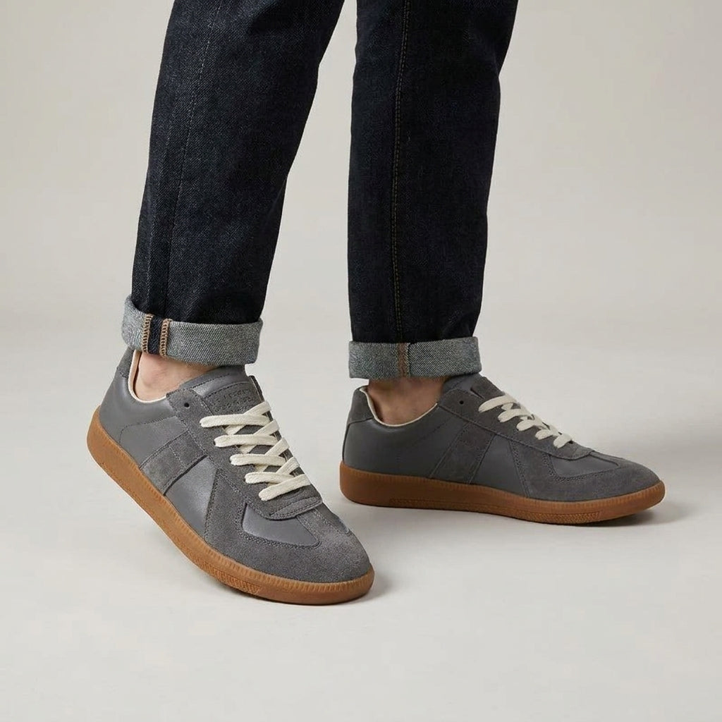 Men's Low-Top Sneakers with Lace-Up Closure and Panel Construction