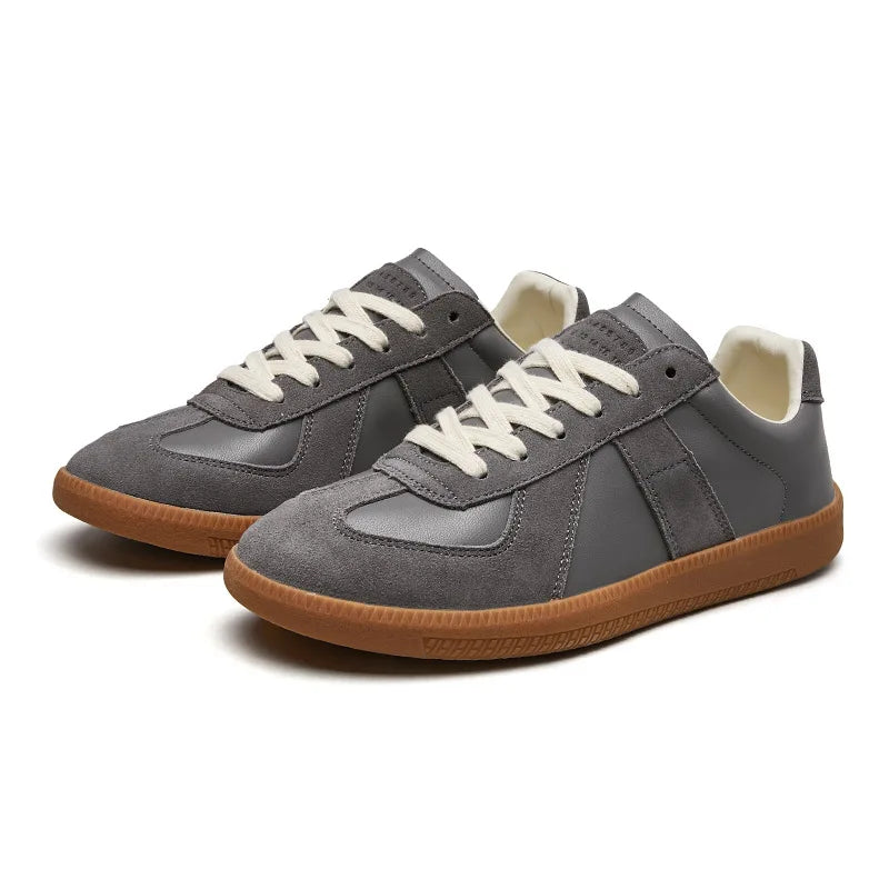 Men's Low-Top Sneakers with Lace-Up Closure and Panel Construction