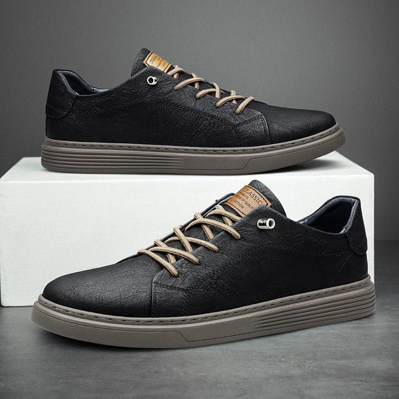 Men's Low-Top Sneakers with Lace-Up Closure and Round Toe