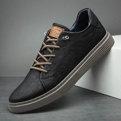 Men's Low-Top Sneakers with Lace-Up Closure and Round Toe
