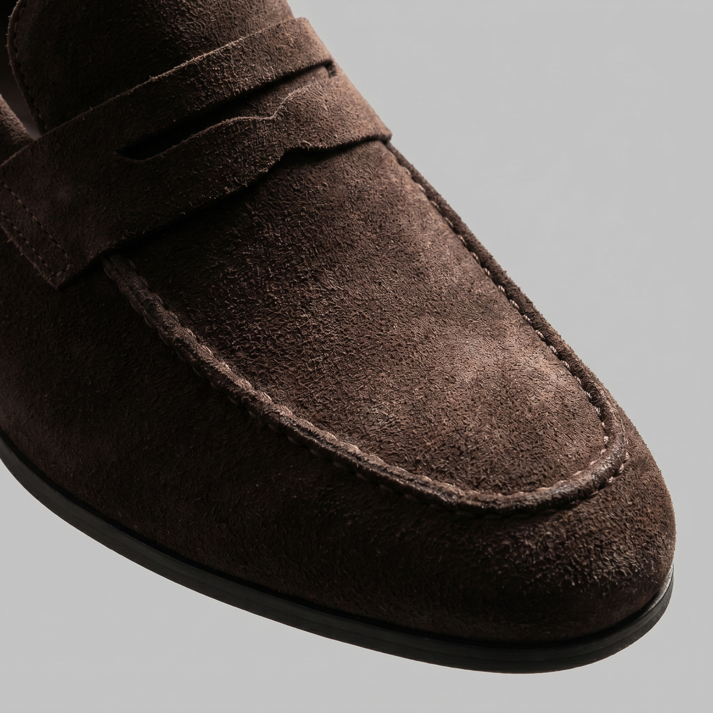Men's Penny Loafers with Slip-On Design and Moccasin Seam Detail