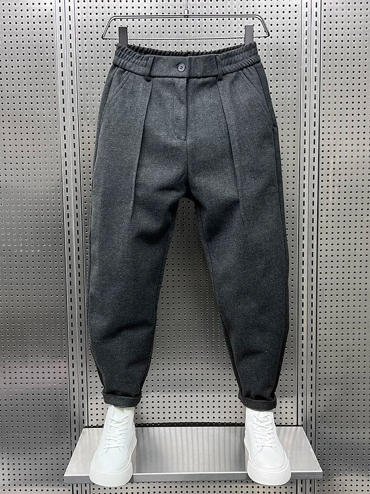 Men's Pleated Tapered Trousers with Elastic Waistband