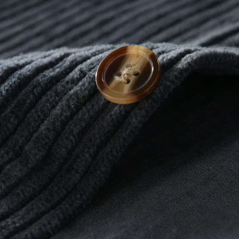 Men's Relaxed Corduroy Shirt with Chest Pocket and Buttoned Cuffs