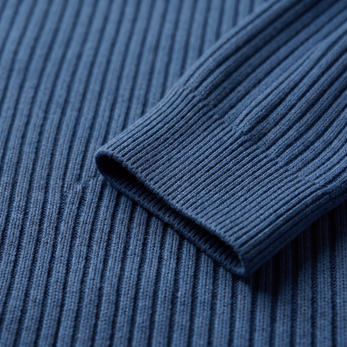 Men's Ribbed Crew Neck Sweater