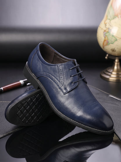 Men's Dress Shoes with Lace-Up Closure and Brogue Detail