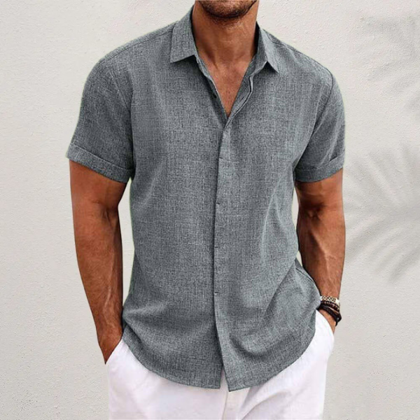 Men's Short Sleeve Button-Down Shirt with Point Collar