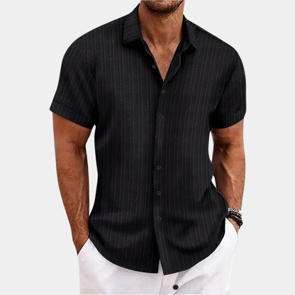 Men's Short Sleeve Button-Down Shirt with Spread Collar and Regular Fit