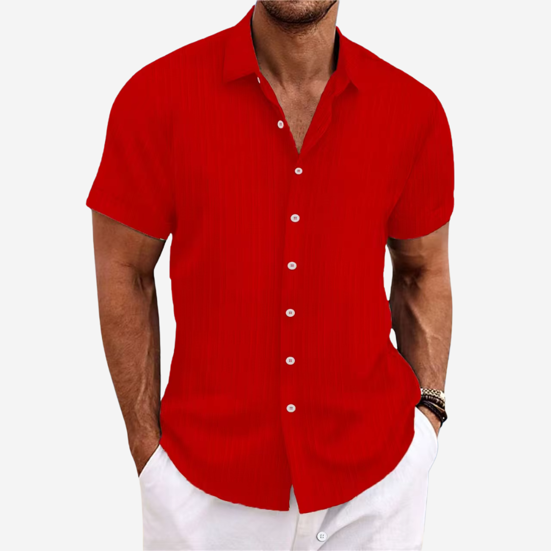Men's Short Sleeve Button-Down Shirt with Spread Collar and Regular Fit