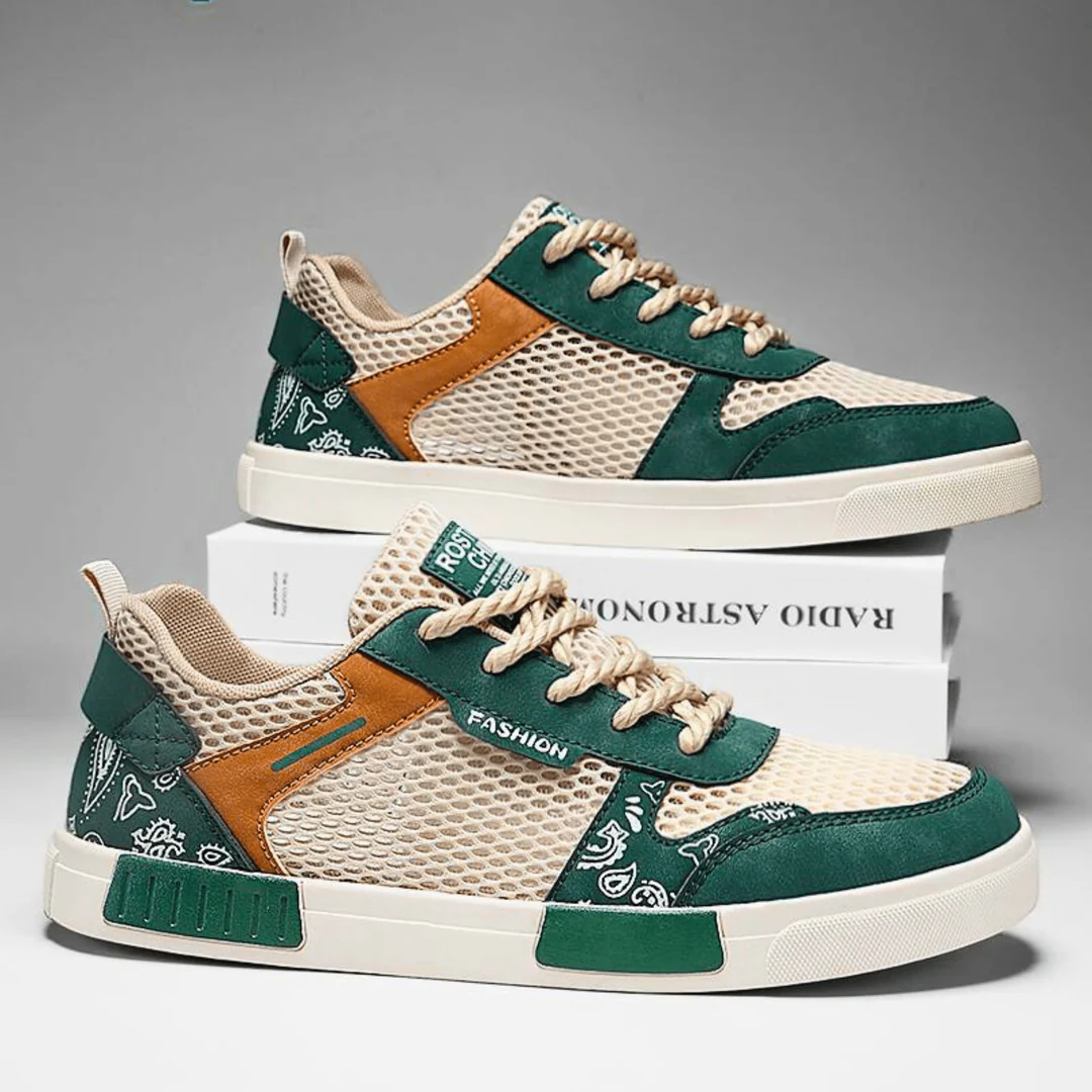 Men's Sneakers Low-Top with Mesh Panels and Paisley Print