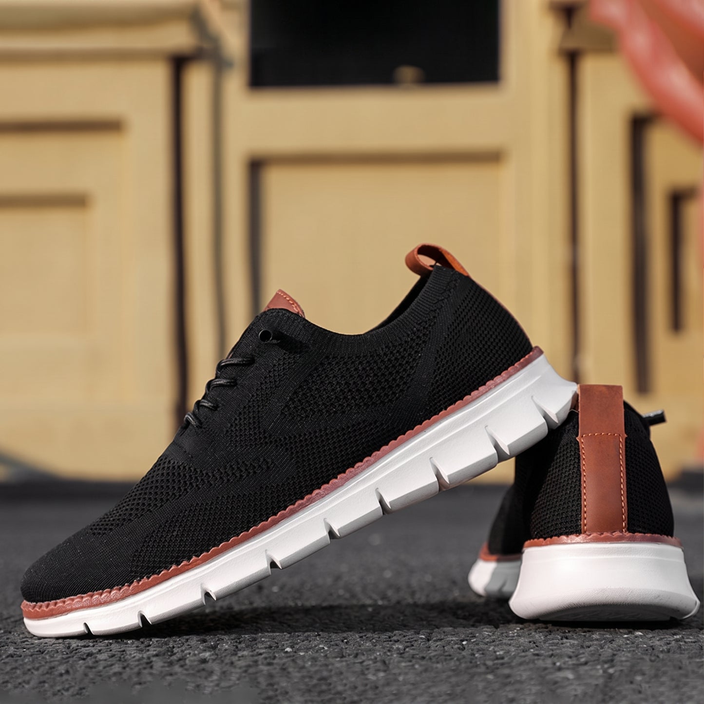 Men's Sneakers with Lace-Up Closure and Cushioned Insole
