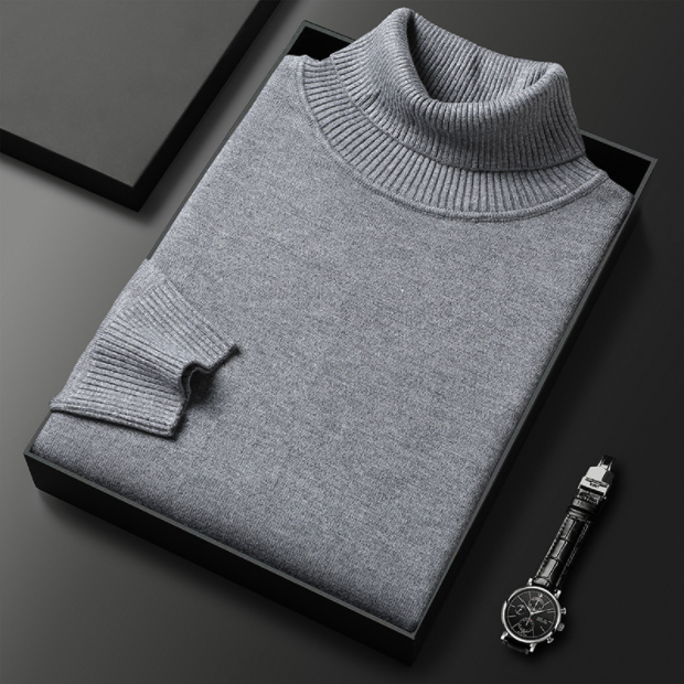 Men's Turtleneck Sweater with Tailored Silhouette