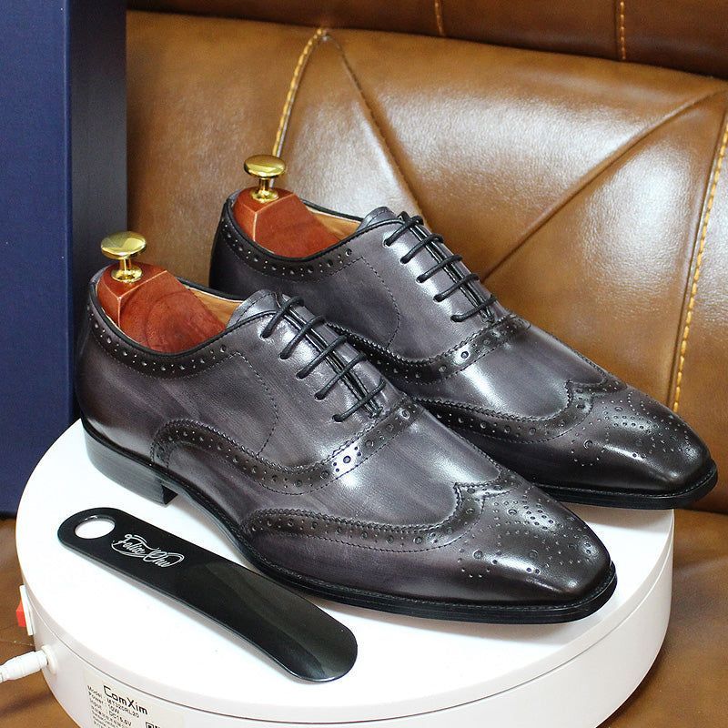 Men's Wingtip Brogue Oxford Shoes with Hand-Painted Finish