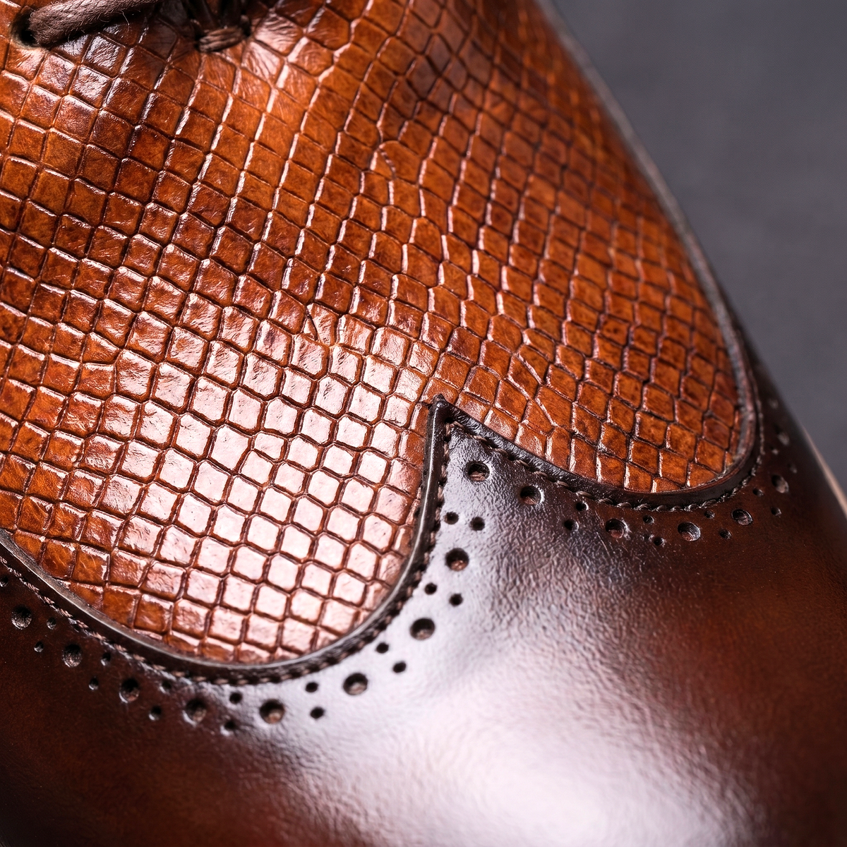 Men's Wingtip Dress Shoes with Brogue Detailing and Textured Panel
