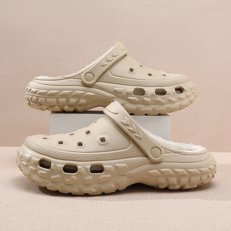 Unisex Fleece-Lined Clogs with Slip-On Design